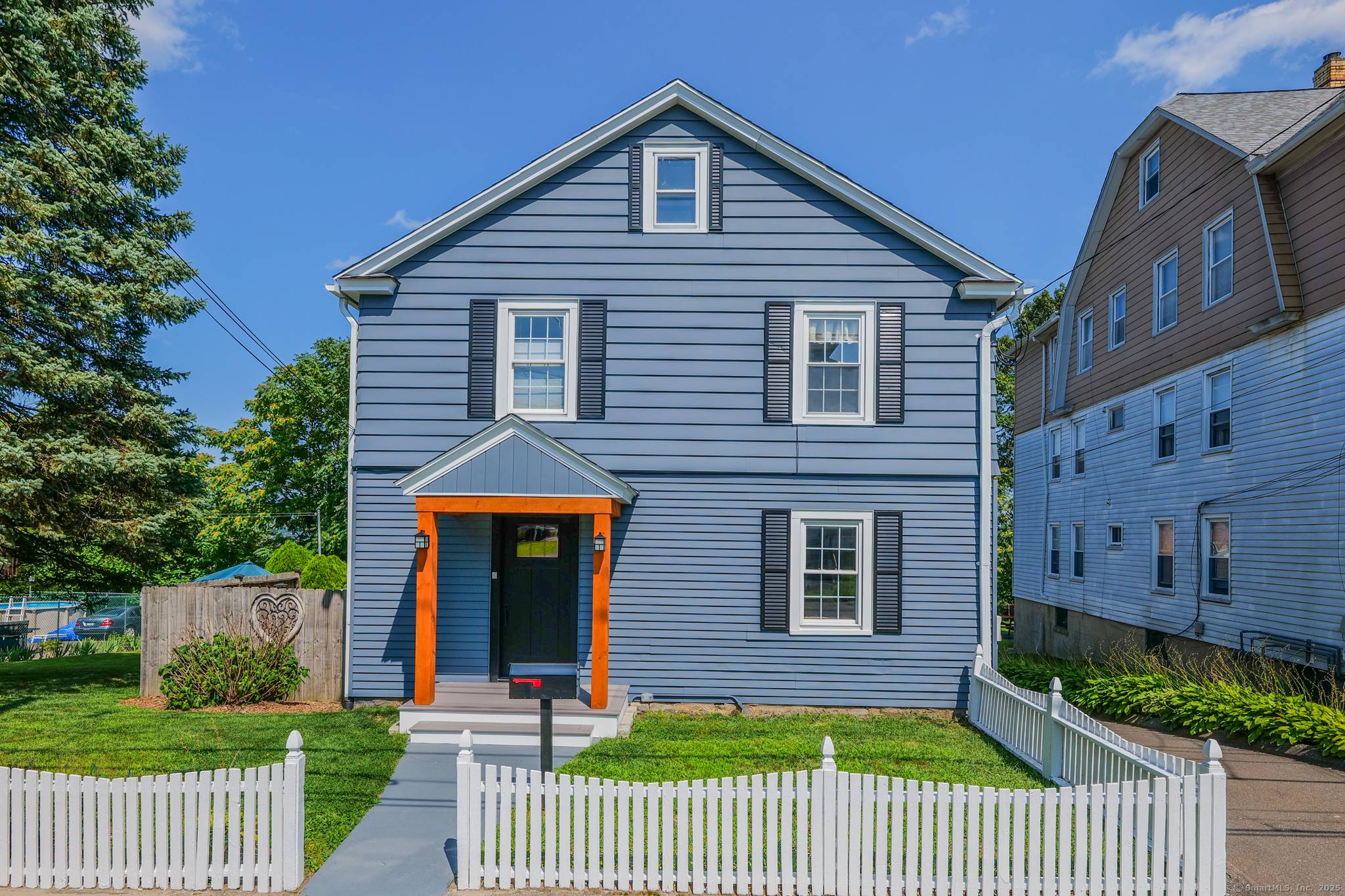 Spoil yourself in this gorgeously remodeled 2 family home with all the bells and whistles for the main floor !