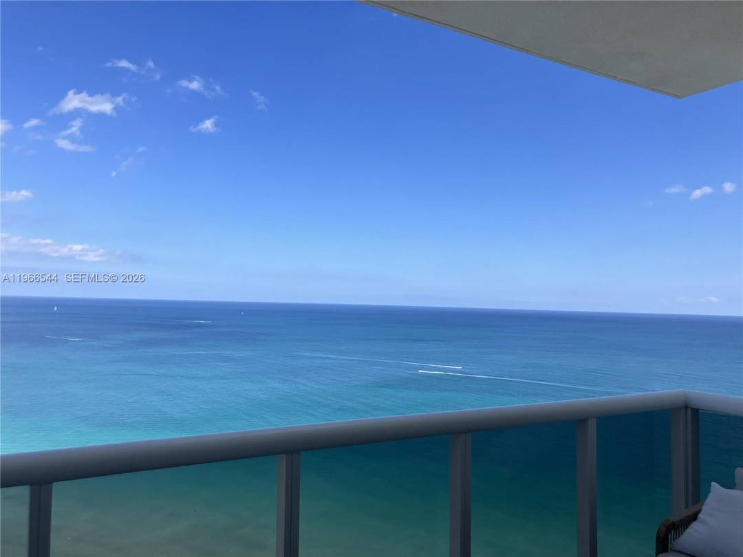 WOW ! ! MUST SEE THIS BEAUTIFUL AND SPACIOUS, DIRECT UNOBSTRUCTED OCEANVIEW 2 BEDROOMS, 2.
