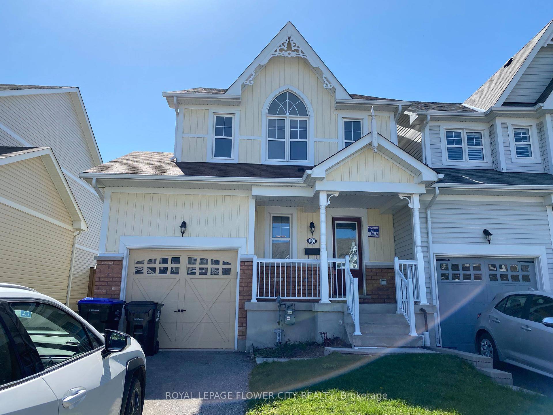 Cozy, Clean, End Unit Townhome In Growing Community Of Alliston !