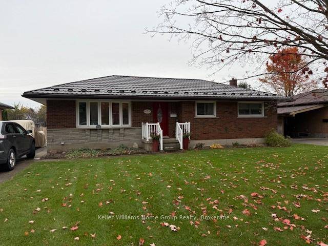 Beautiful Bungalow on a Spacious Lot.