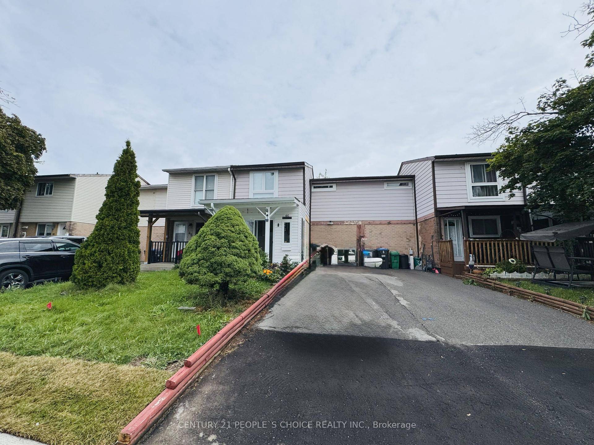 Beautifully renovated 3 bedroom, 3 washroom townhouse available for lease, featuring an additional bedroom in the fully finished basement.