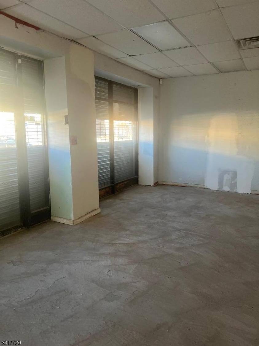 MOTIVATED SELLER. PRESENT ALL OFFERS WITH POF