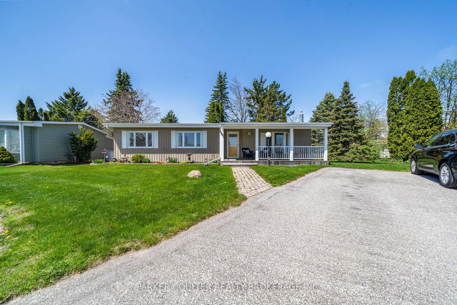 Presenting 10 Carmans Cove !