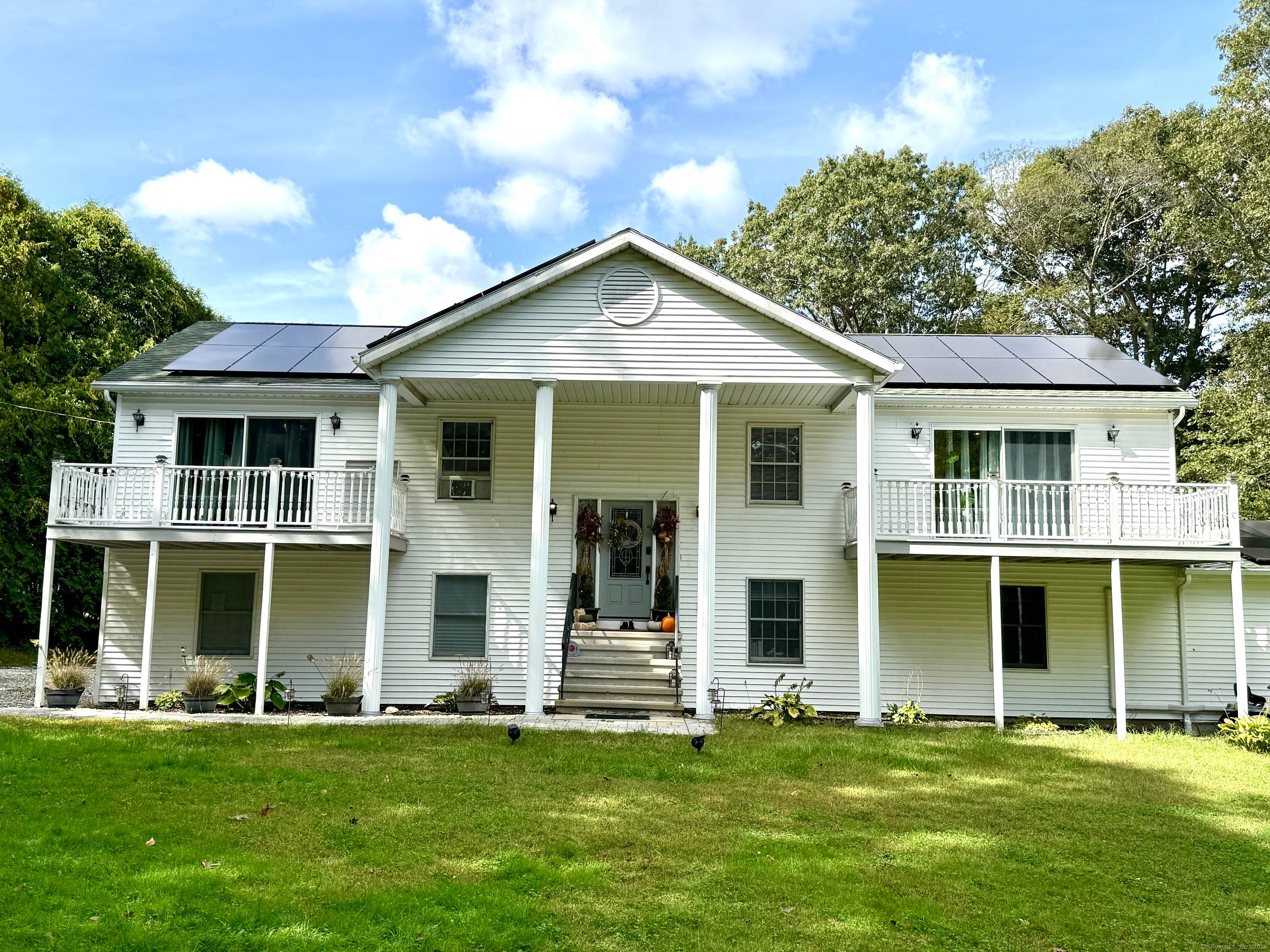 At 33 D Laurel Point Drive, you will find serenity and peace in this sprawling 6 bedroom, 3 bathroom opportunity.