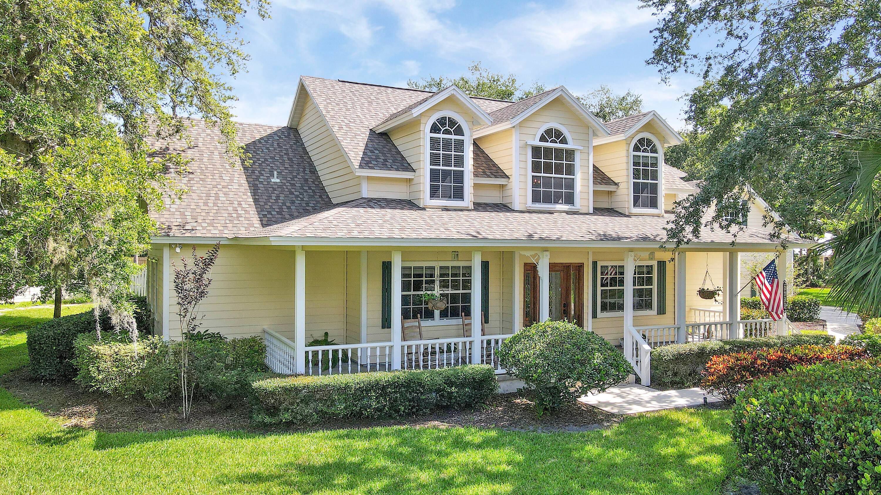 Welcome to Southern Oak Estates, a serene and meticulously maintained gated community nestled in the heart of Fort Pierce, Florida.
