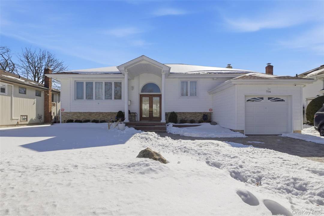 Welcome to the Beautifully Updated Hi Ranch For Rent in The Heart of North Valley Stream Offering The Perfect Blend Of Style, Space And Comfort.