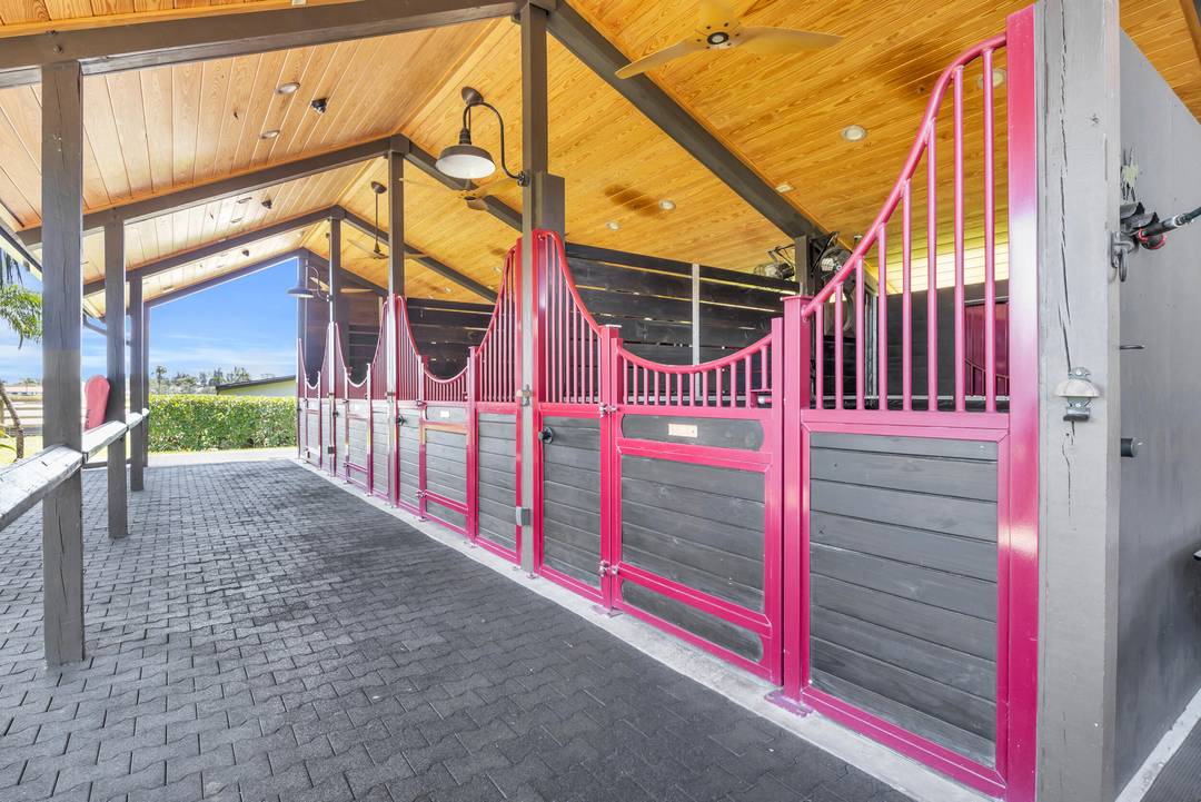 Top of the line Dressage facility w 6 extra large padded stalls 14 x14 and the potential to add more at renters expense.