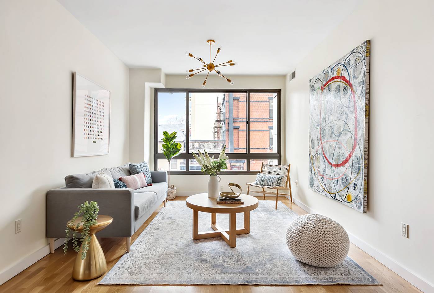 If you re looking for extra space and lots of great light then this is the apartment for you !