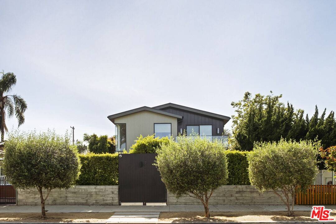 2137   Glyndon Ave 4BR Marina Del Rey La