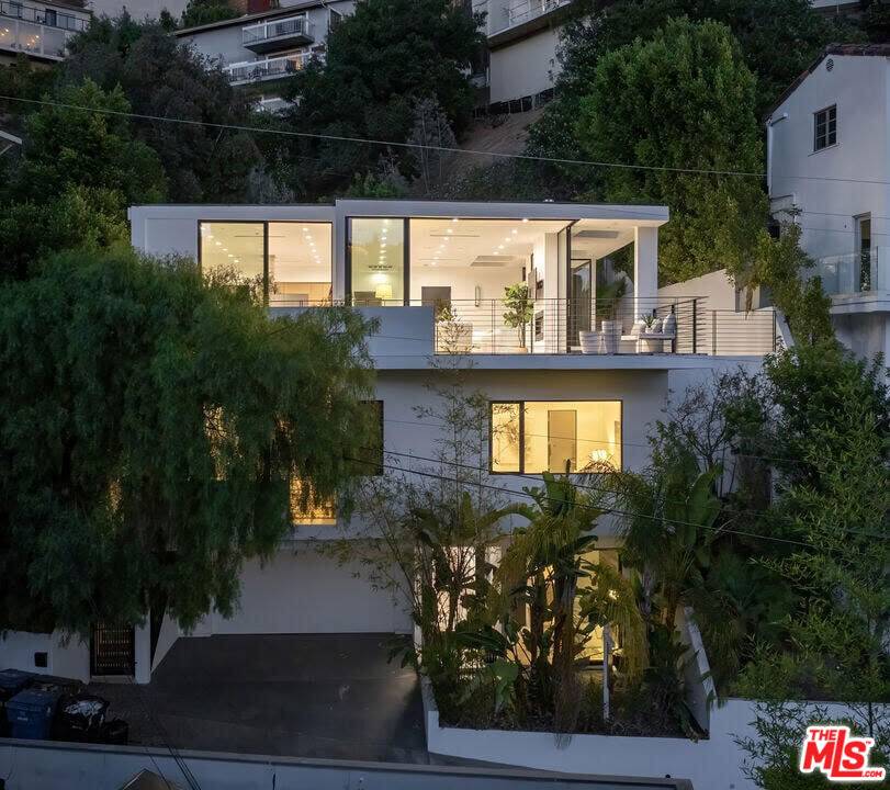 1516   Forest Knoll Dr 4BR Sunset Strip La