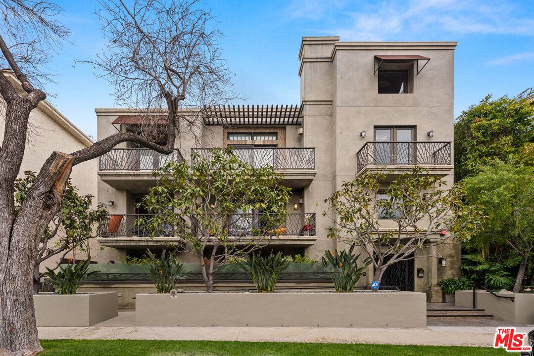 1304 S Roxbury Dr 3BR Beverlywood La