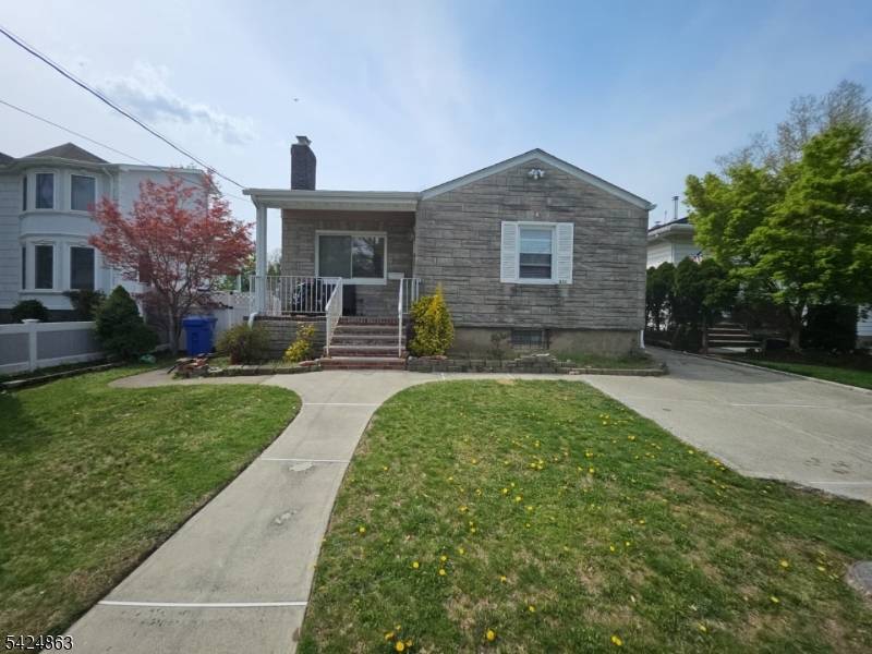 Opportunity awaits in this stone faced Ranch situated on a dead end street in the desirable Paramus community.