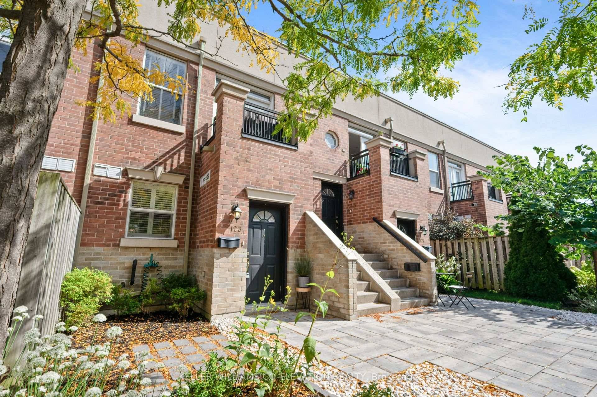 Turnkey Townhome in a Family Friendly Community with 3 levels, 3 bedrooms and 3 Outdoor Spaces !