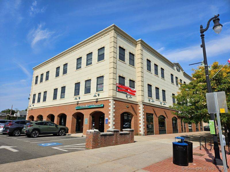 PRICE REDUCTION 2nd Floor Condo Unit Only For Sale The pristine office condominium located at 575 Main St 2nd Floor in Middletown's idyllic downtown is now being offered for sale.
