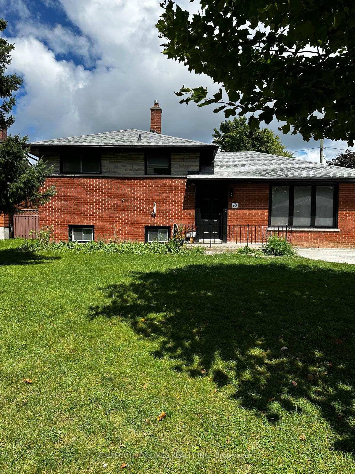 Located in one of London's most desirable and family friendly communities, this spacious and versatile property presents an excellent opportunity for investors or large families seeking flexibility, functionality, and strong ...
