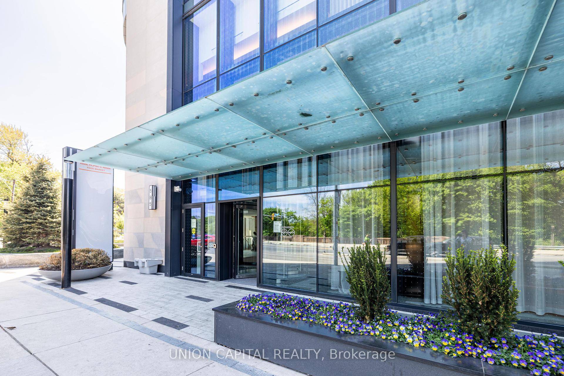 Welcome to this luxurious 1 bedroom condo unit by renowned builder Tridel, offering 557 sq ft of elegant, open concept living space.
