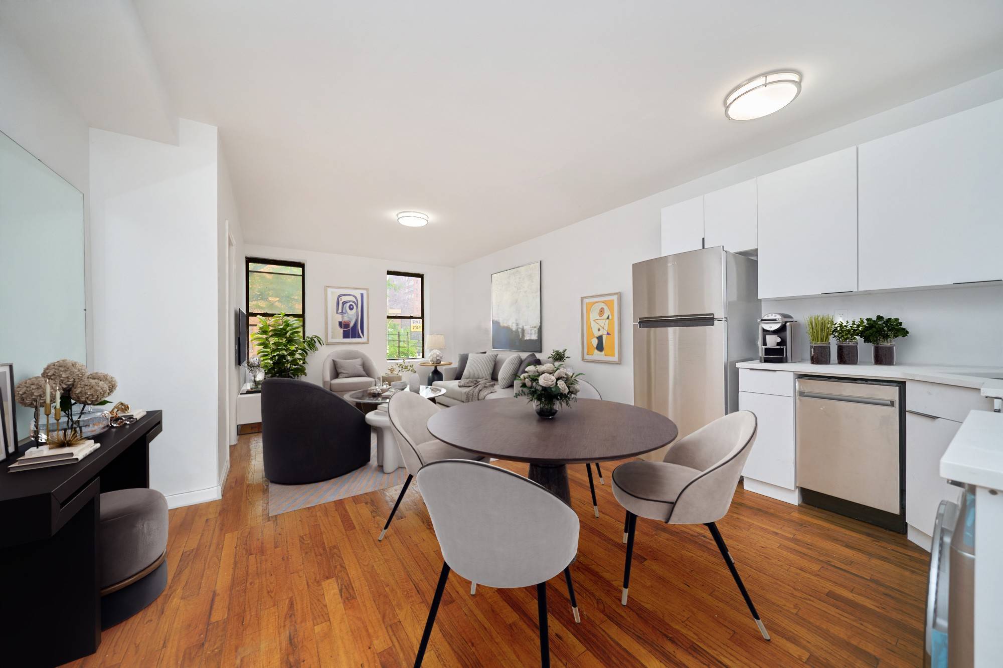 APARTMENT FEATURESIn Unit Washer DryerStainless Steel AppliancesDishwasherMicrowaveXL Living Room 2 King Sized Bedrooms1Queen Sized BedroomBright amp ; SunnyAbundant Closets SpaceBUILDING FEATURESPets allowedLive in SuperClose to the Highline, Bryant Park
