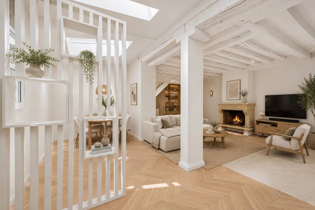 VERSAILLES MONTBAURON – FAMILY TRIPLEX, THE SPIRIT OF A TOWNHOUSE
