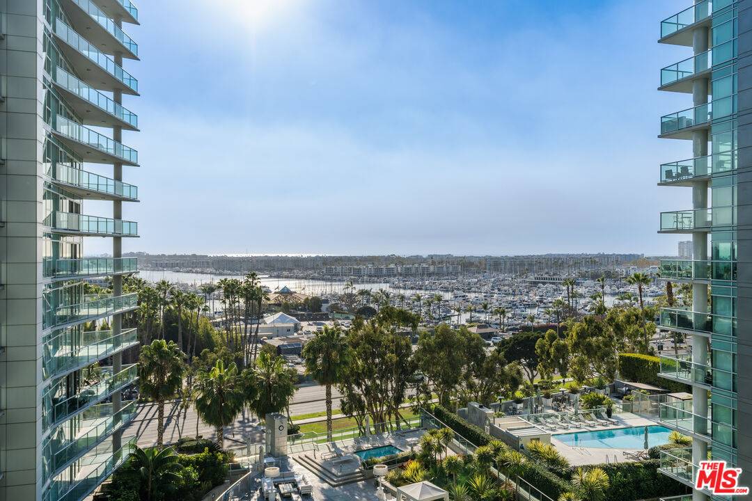 13600 Marina Pointe Dr 2BR Marina Del Rey La