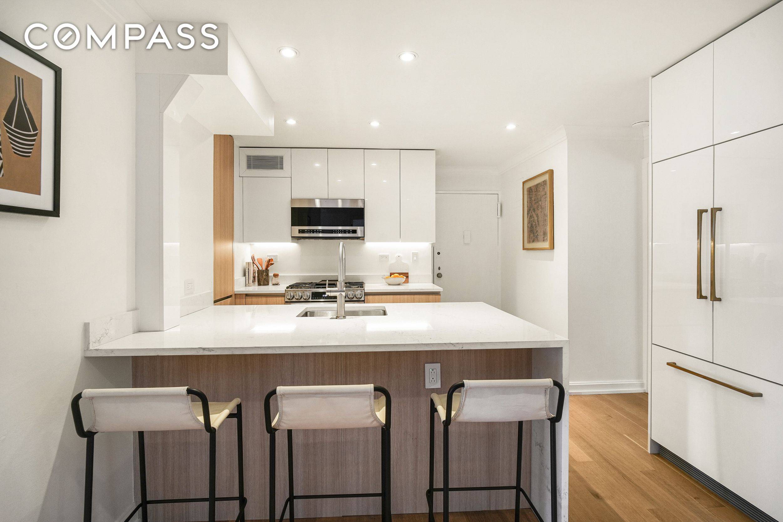 Perched high on the 10th floor of The Rembrandt, one of the West Village s most desirable full service cooperatives, this rare three bedroom, three bath residence with spectacular, protected ...