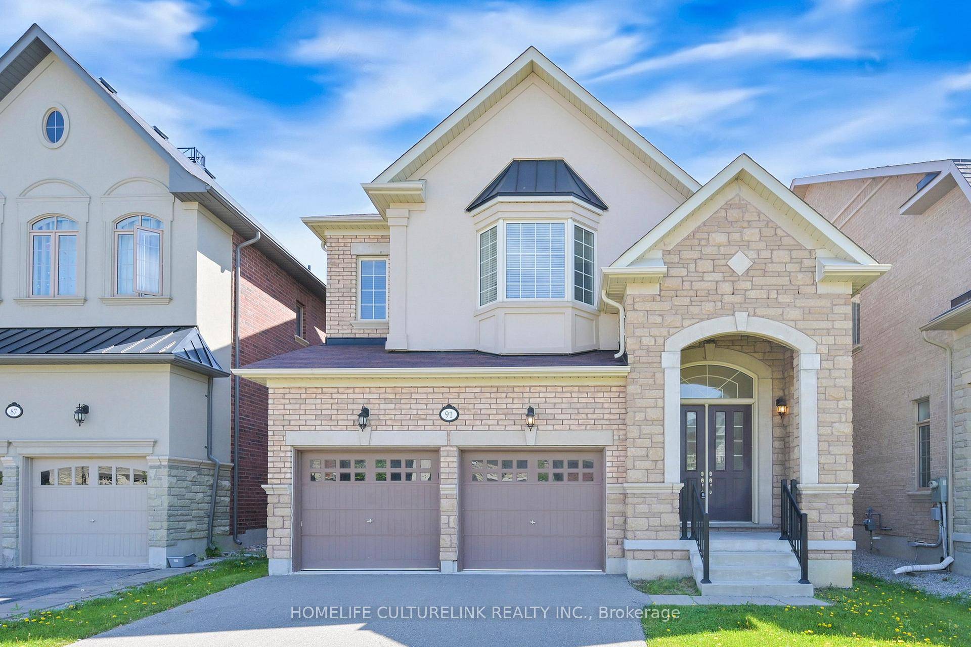 location ! location ! few years old luxury home with premium lots 141.