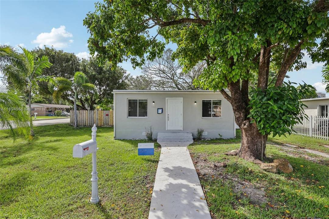 Spacious 4 bedroom, 2 bath with a NEW ROOF 2025 home located in the heart of South Miami.