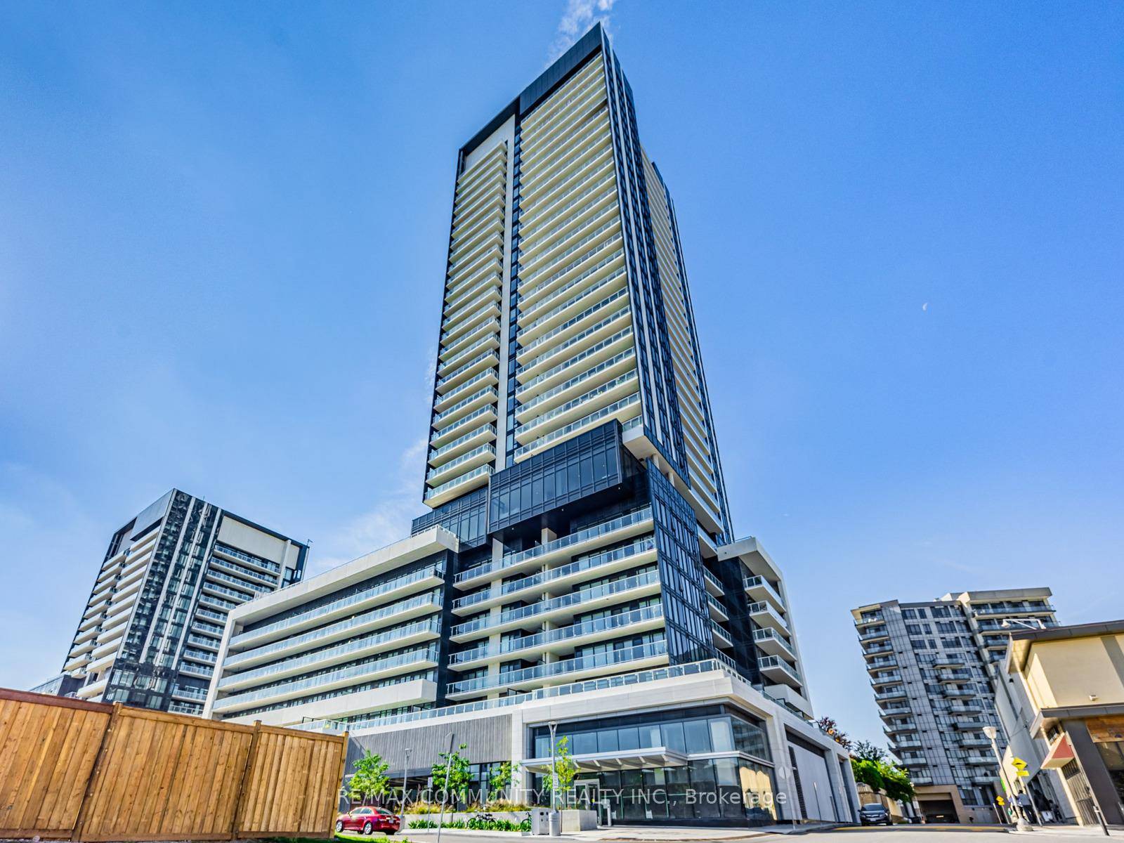Rare 2 Bed Den, 2 Bath unit at Lanterra's 50 O'Neill Rd Approx.