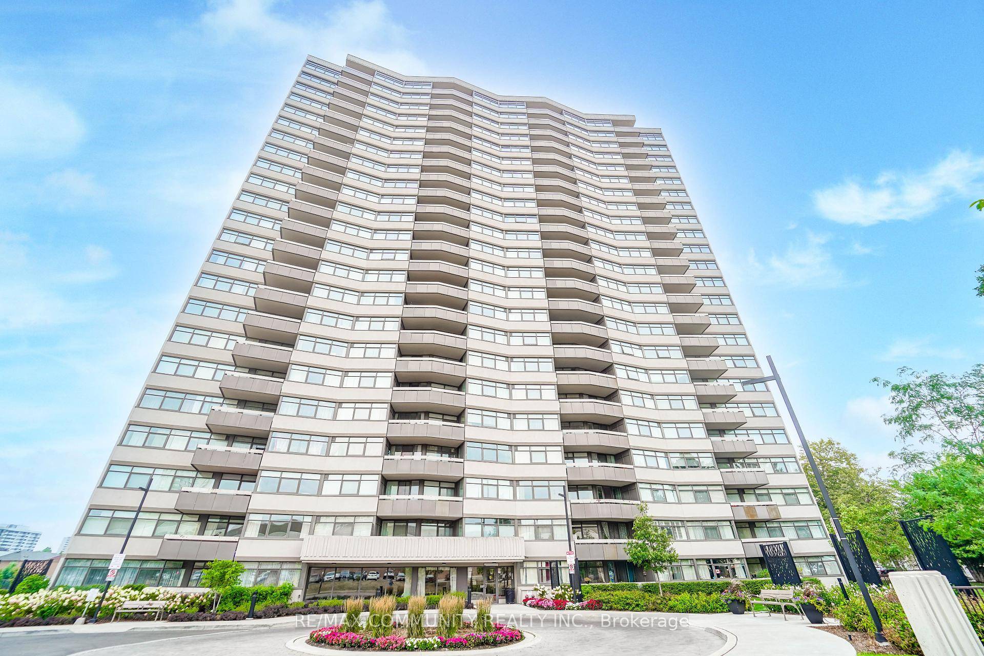 Welcome to this Spacious Condo.