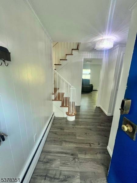 Welcome Home ! This beautifully tailored 4 bedroom, split level home tucked away in the prestigious Woodside Estates of Springfield has everything the suburbs can offer.