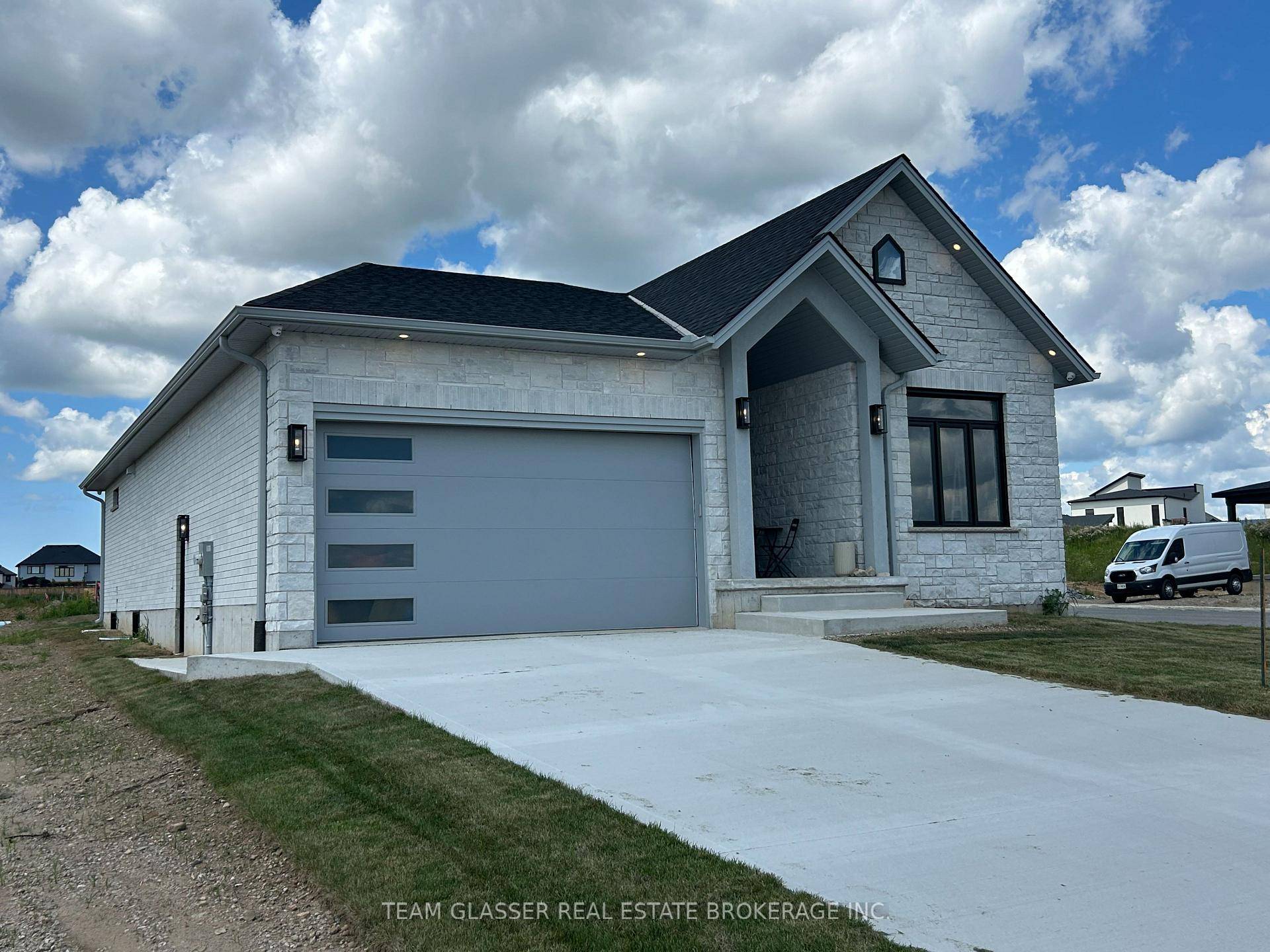 TO BE BUILT ! NEW 2storey MODEL 72 Allister Dr OPEN 2 4 This weekend !