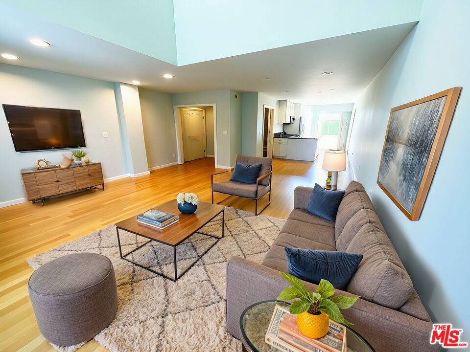 2640 N Lincoln Blvd 1BR Santa Monica La