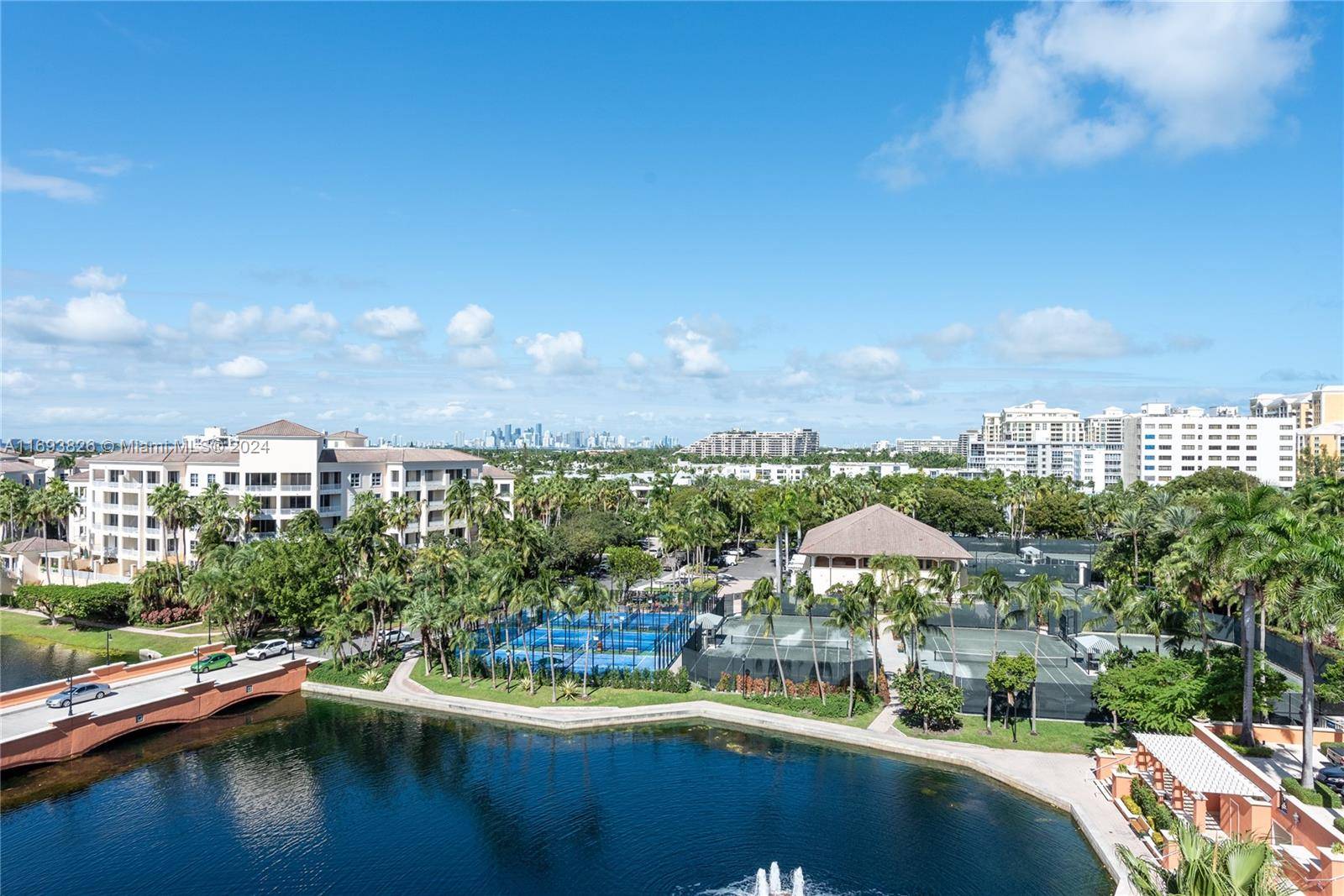 This penthouse residence captures a picture perfect view of the Miami Skyline and serene sunsets over Bill Bagg s State Park amp ; iconic Key Biscayne Lighthouse.