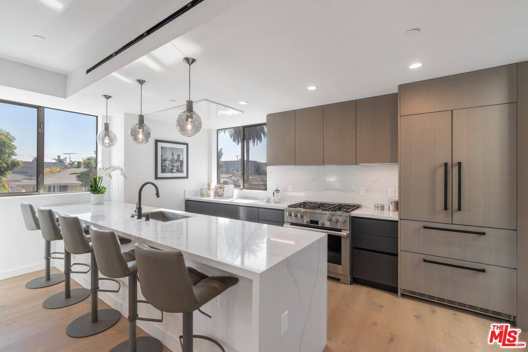 857 N Detroit ST 3BR Hollywood Hills East La