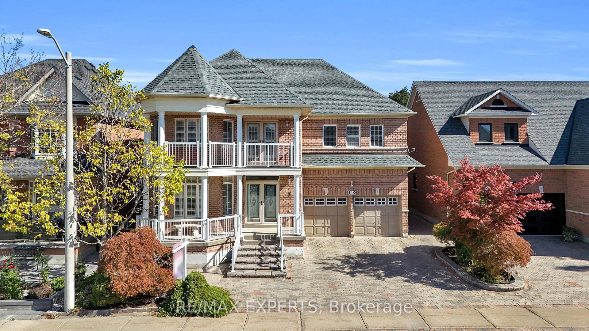 Beautiful Detached Home In The Heart Of Vellore Village With Endless Potential !