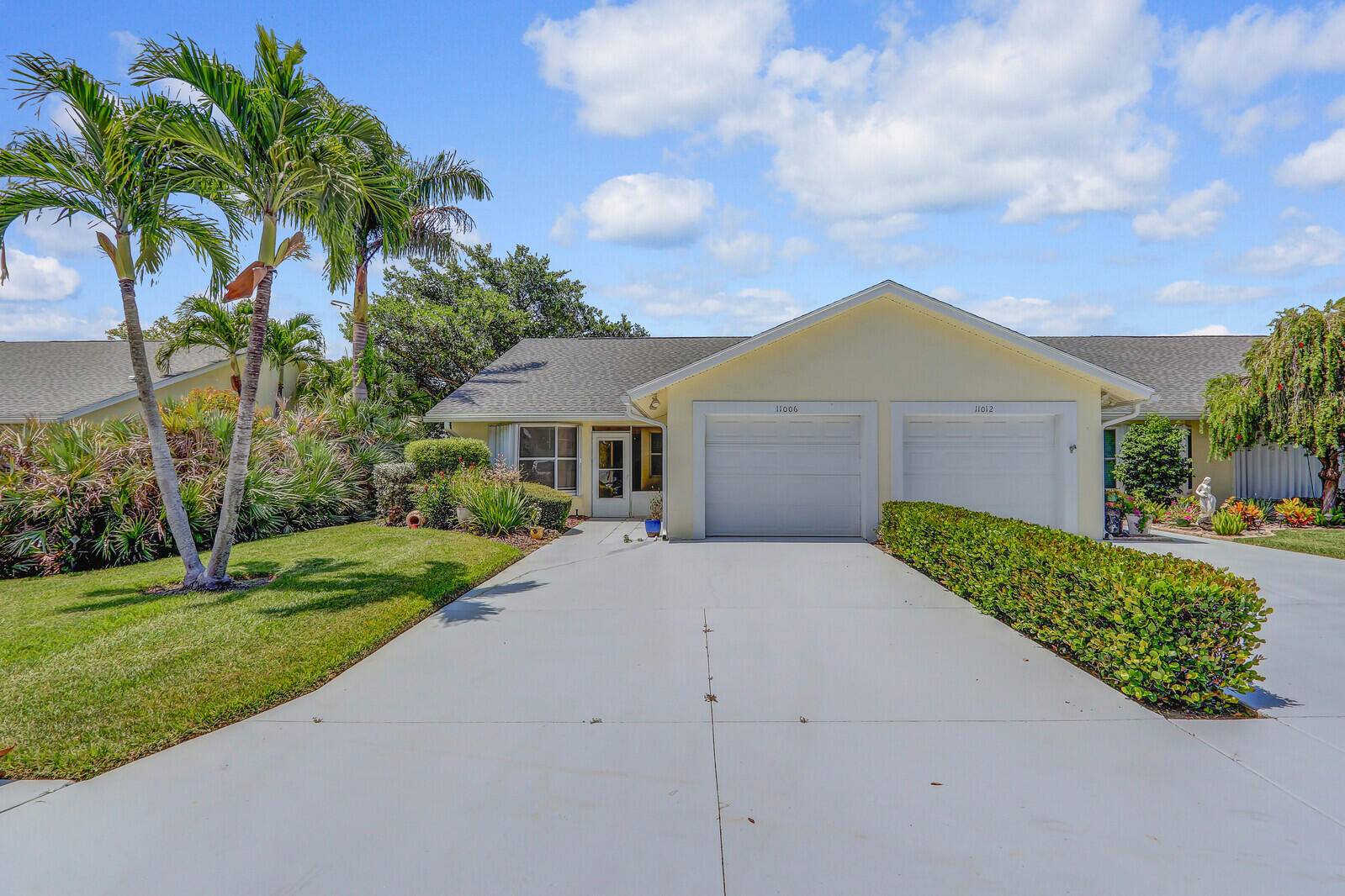 Beautifully upgraded unit in a private, peaceful setting in Sea Pines, a 55 community in Hobe Sound.
