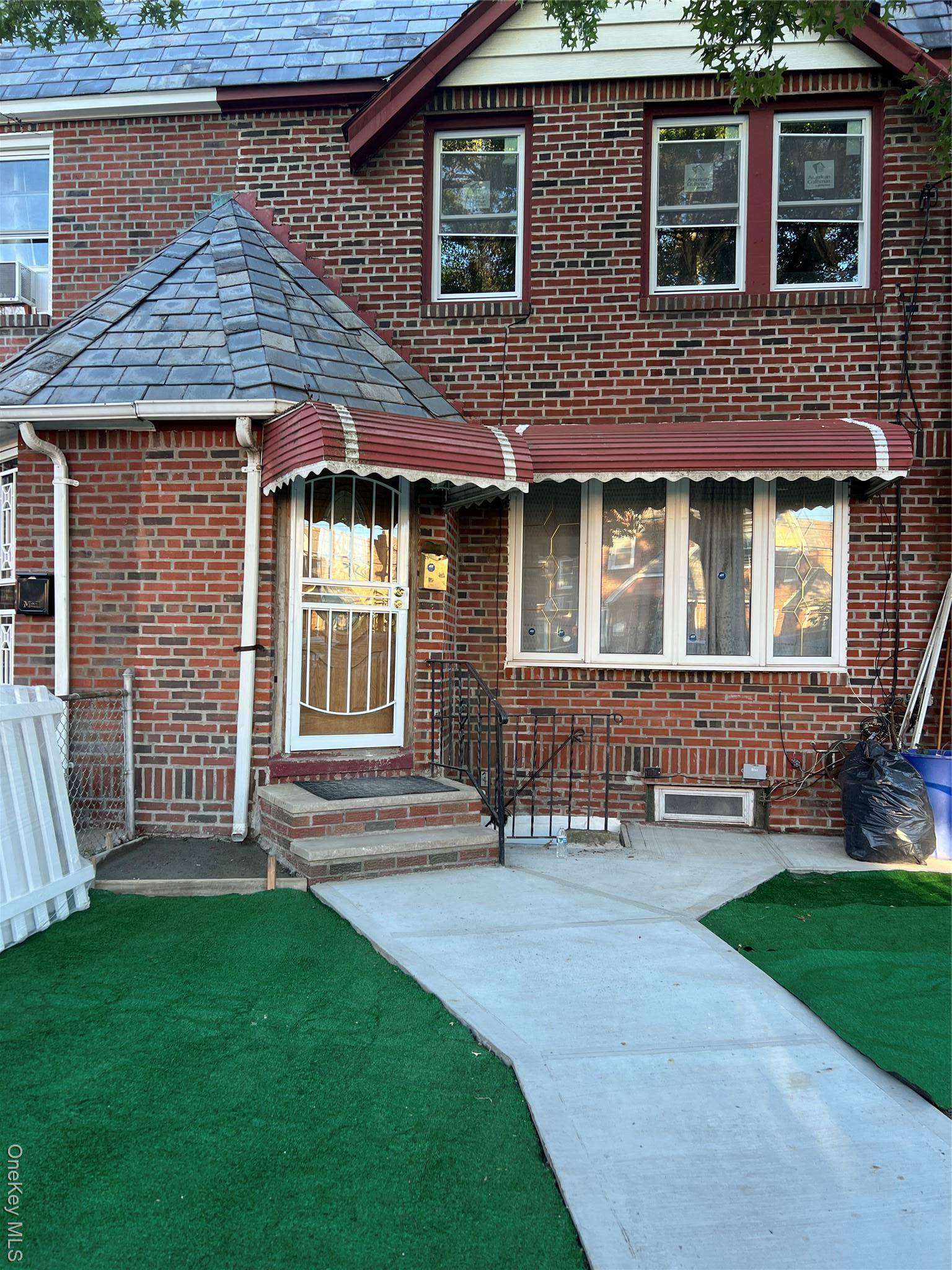 Fully renovated brick house, Hardwood Floor, New Kitchen, Granite Countertop and cabinet, New stove and Freezer, New Hot water tank, New washer and dryer.