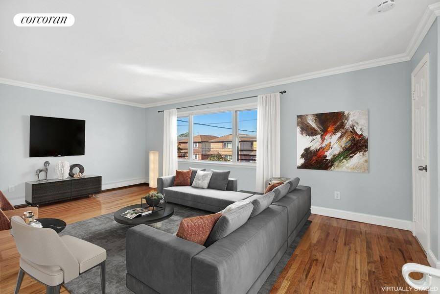 A Rare Rosedale Find Space, Light amp ; Possibility.