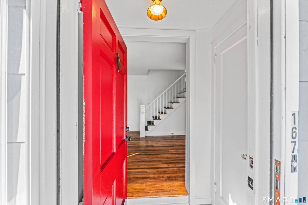 Welcome to 167 Hollow Tree Ridge Road !