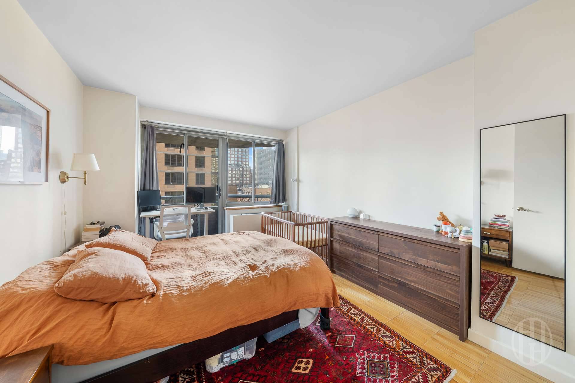 Huge one bedroom, upper east side.