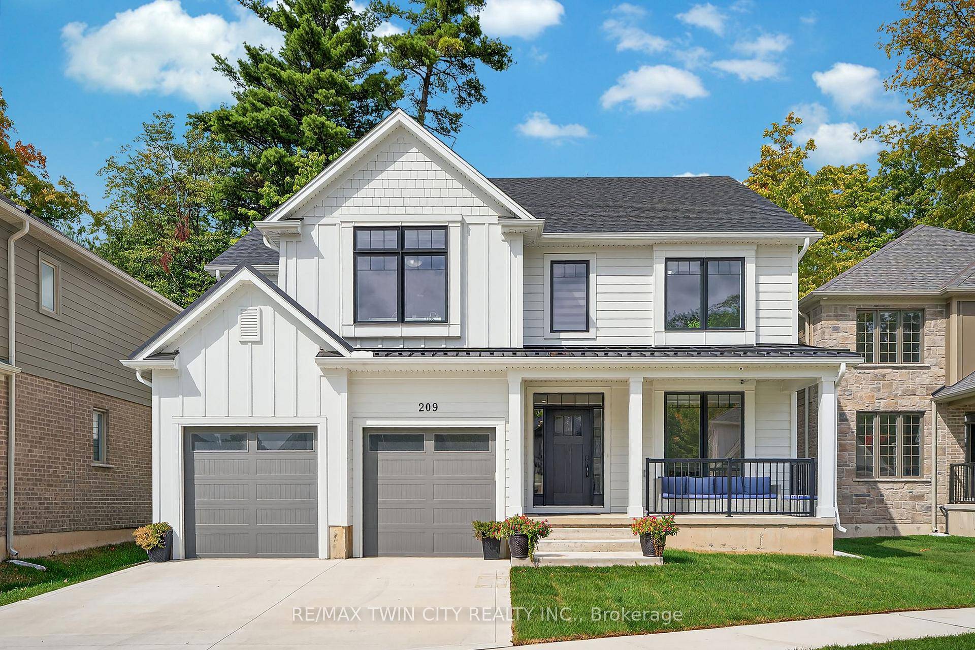 Welcome to 209 Jeffrey a remarkable residence, Introducing The Oxford Model with thoughtful design at every turn.