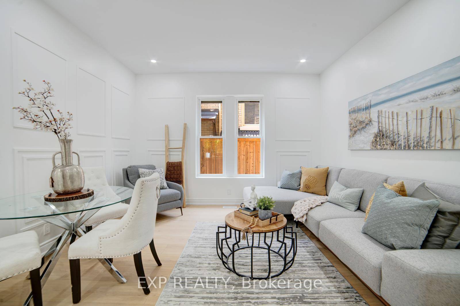 Welcome to 28 Springbank Drive, London a fully VACANT and beautifully transformed detached triplex thats ready for its next chapter.