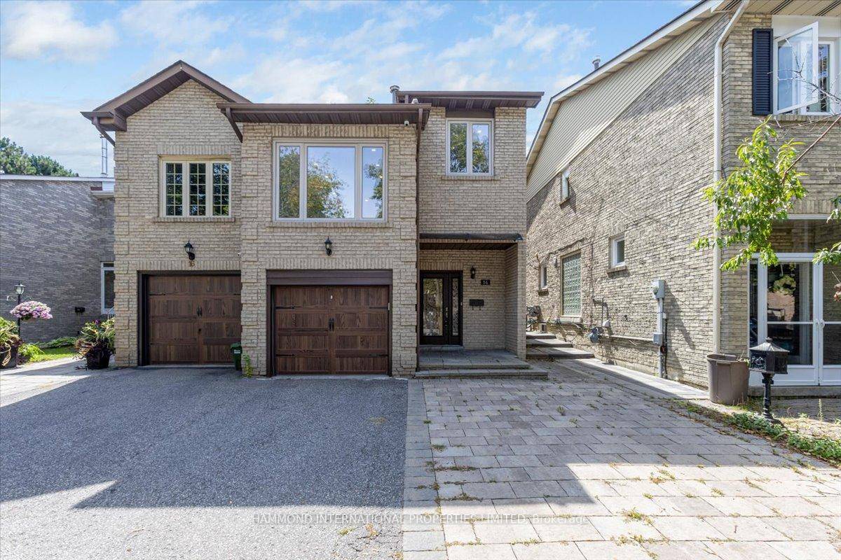 Tucked away on a quiet cul de sac in the prestigious Old Thornhill community, this spacious and meticulously maintained 1, 729 sq.