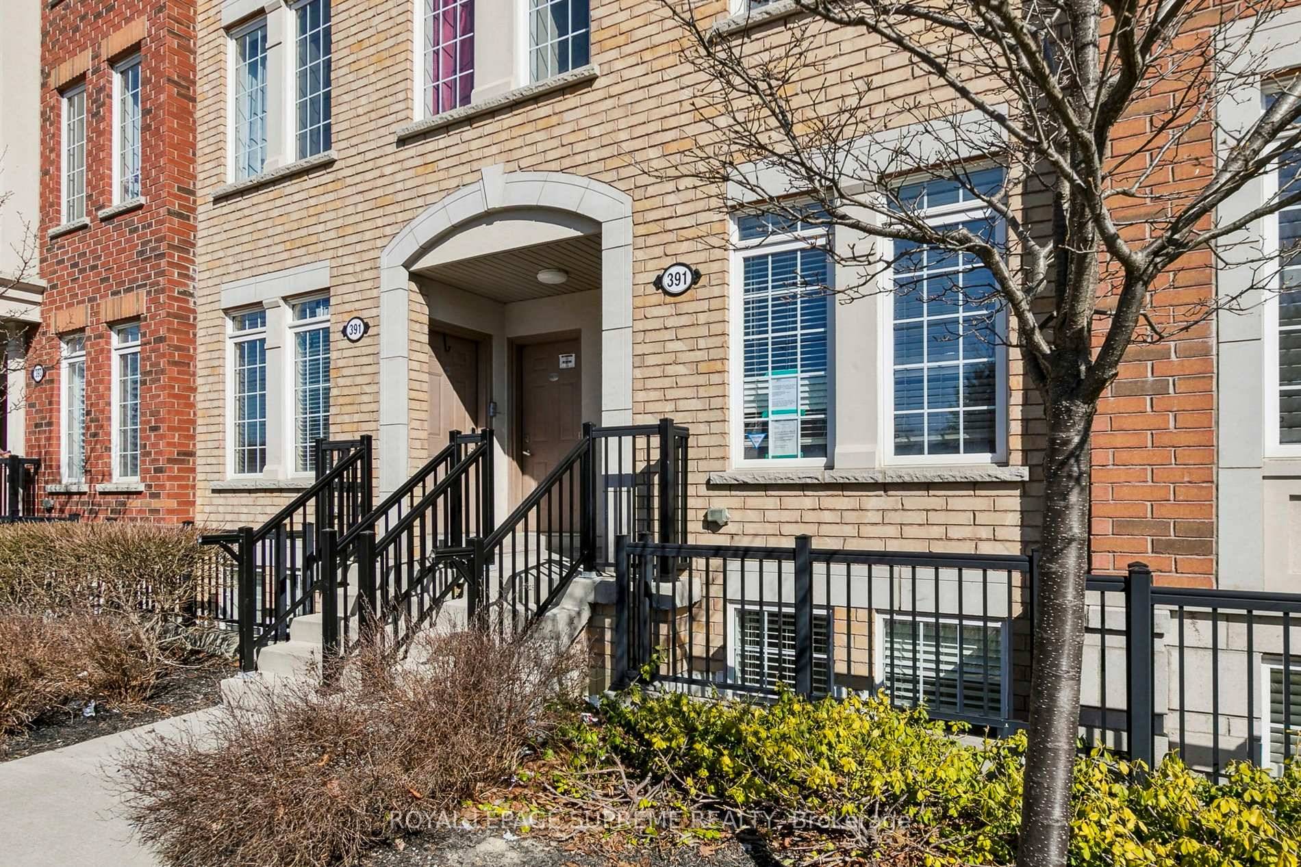 3 Bedroom, 3 bathroom unit in Natures Path !