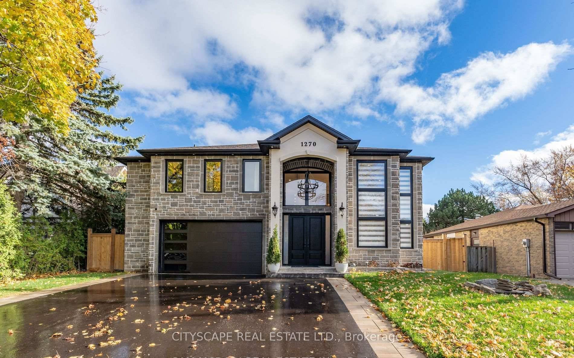 Welcome to 1270 Saginaw Cres an architectural masterpiece offering approximately 4, 300 sqft of living space in the esteemed Lorne Park enclave.