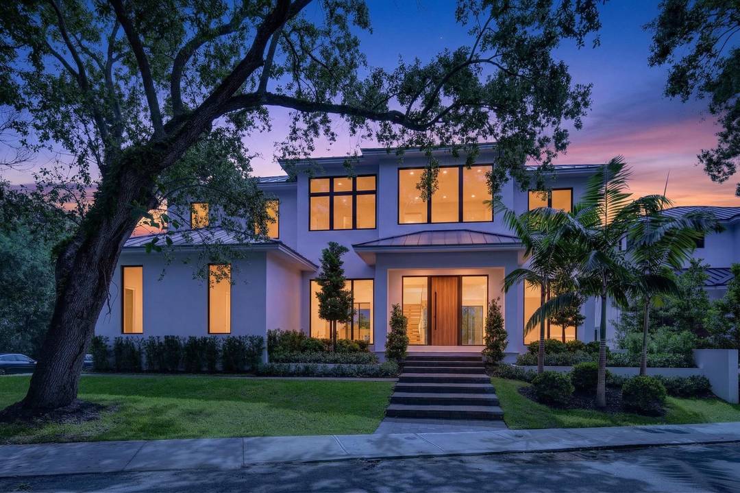 Casa Tesoro The Treasure of Rio Vista is a newly constructed cornerstone estate positioned within a highly coveted setting beneath century old oaks in one of Fort Lauderdale's most distinguished ...