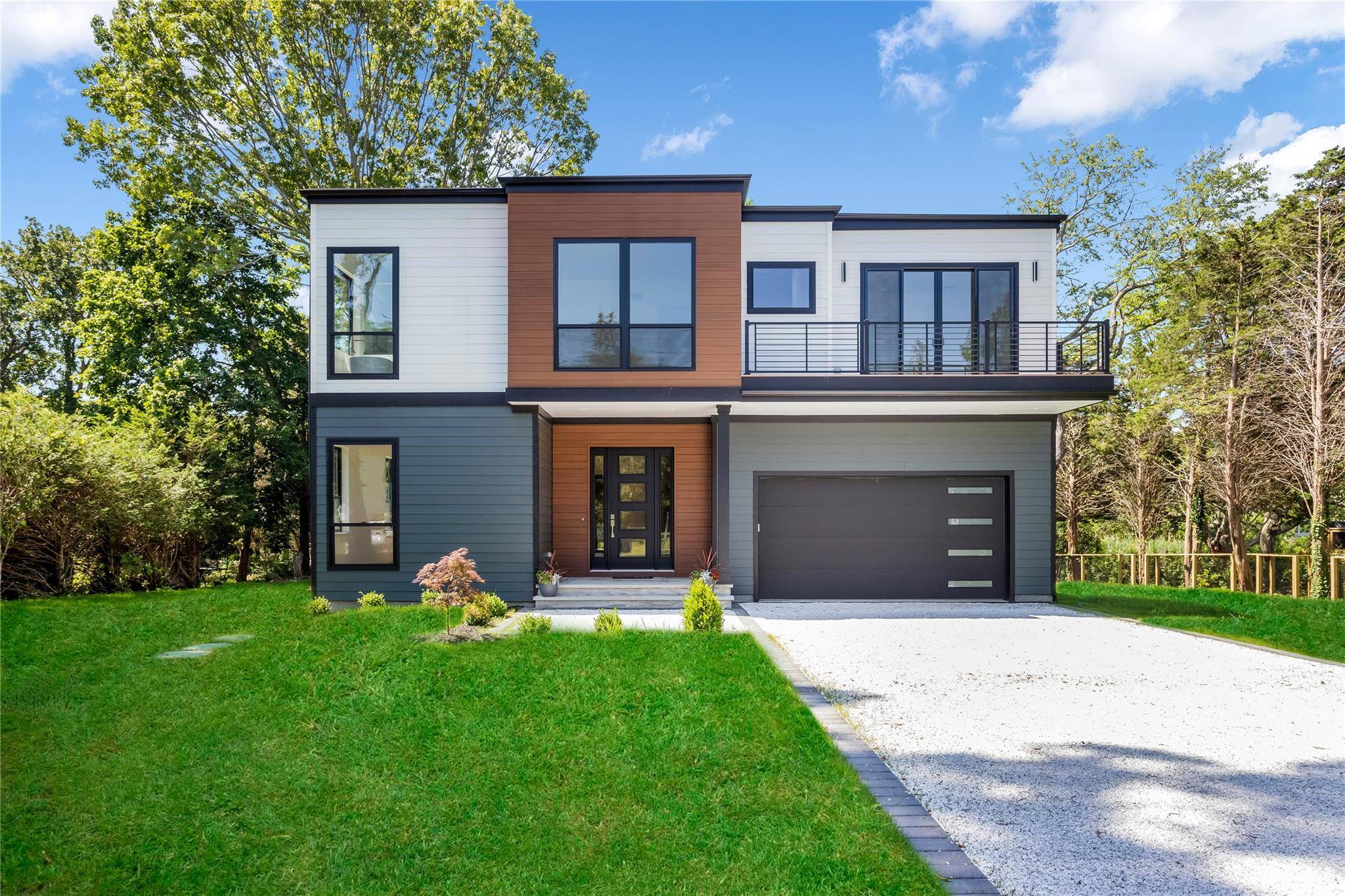 Welcome to 600 Glenn Rd, Southold, NY, a contemporary masterpiece built in 2025, situated in the coveted bayside enclave of Southold.