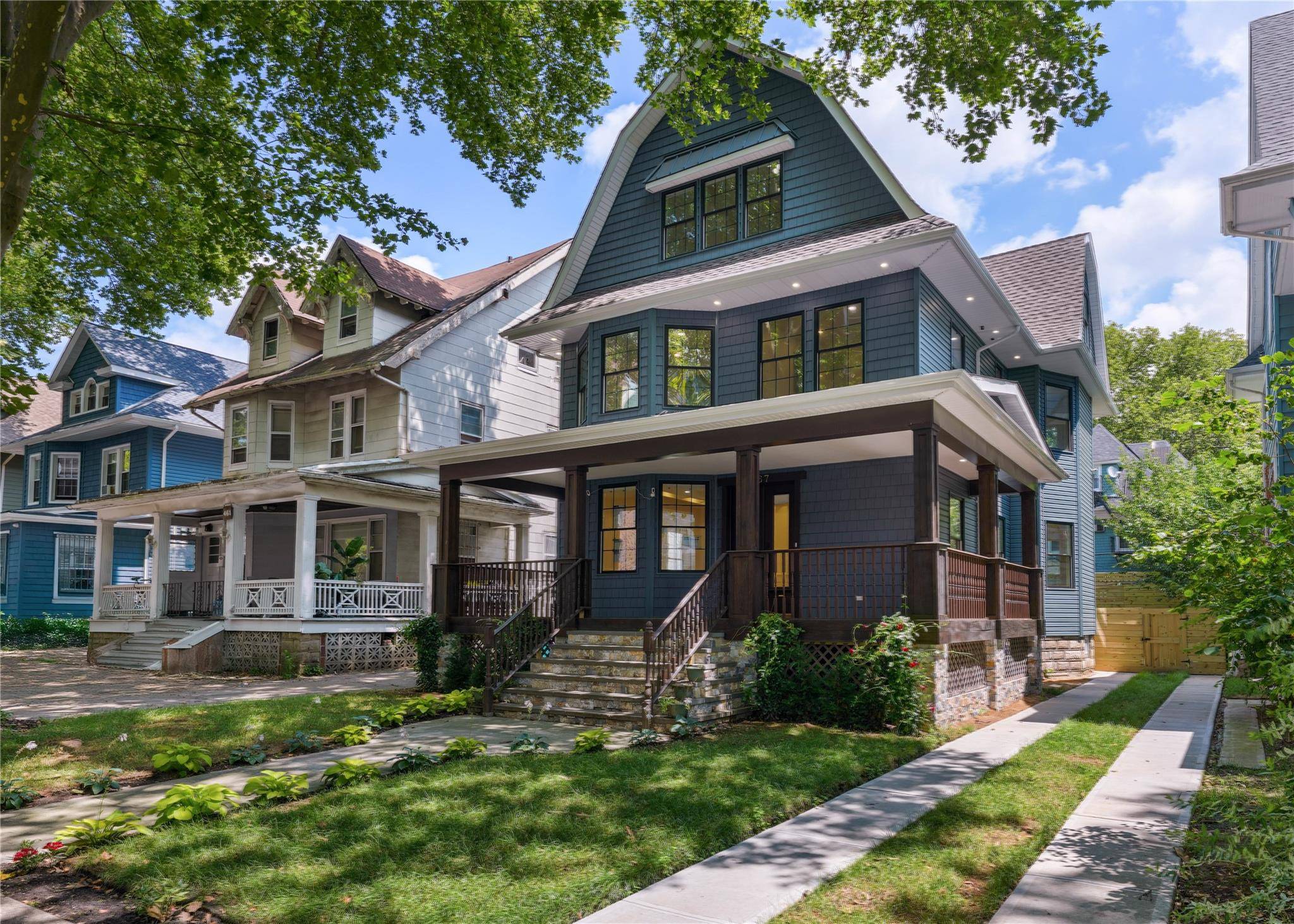 Wow a Masterpiece a Diamond in Ditmas Park Luxury living to its best close to Manhattan.