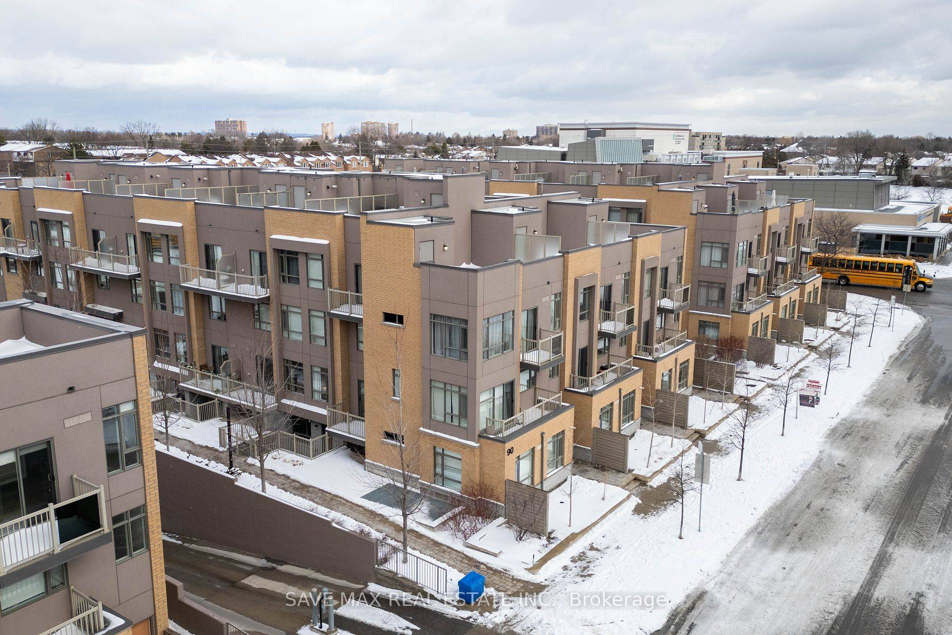 Absolutely ! Discover a captivating modern stacked townhouse, boasting 2 1 bedrooms and 1 bathroom, exquisitely adorned and meticulously maintained, nestled in a highly sought after neighborhood.