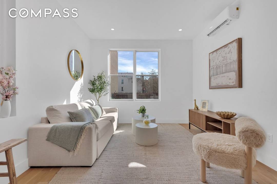 Welcome to 97 Seigel A Boutique New Development Condominium in East Williamsburg Discover the perfect blend of modern sophistication and Brooklyn s vibrant creative energy at 97 Seigel, an exclusive ...