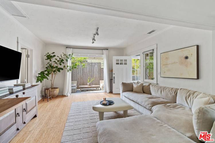 648 Palms Blvd 2BR Marina Del Rey La